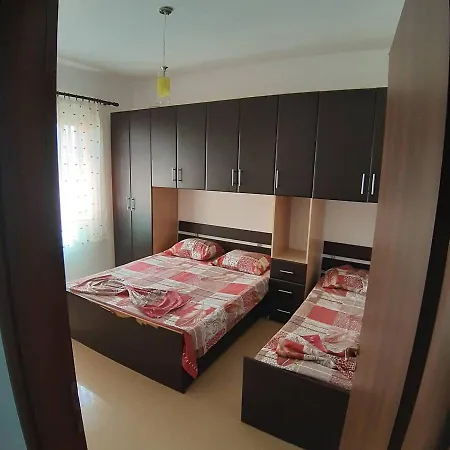 Hotel Tre Shqiponjat Velipoje