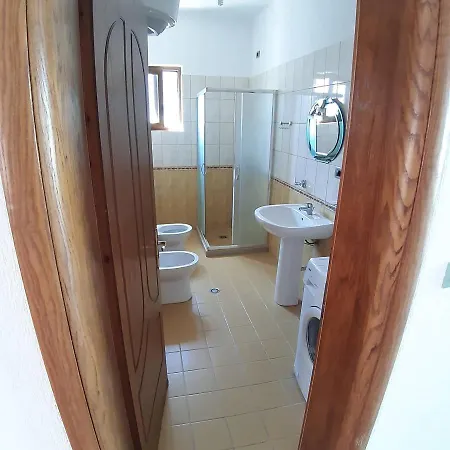 Hotel Tre Shqiponjat Velipoje Hotel 3*