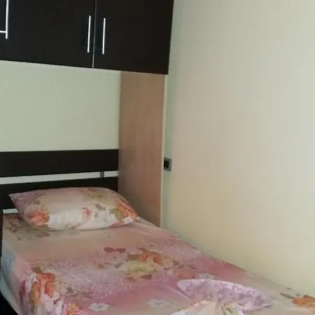Hotel Tre Shqiponjat Velipoje 3*